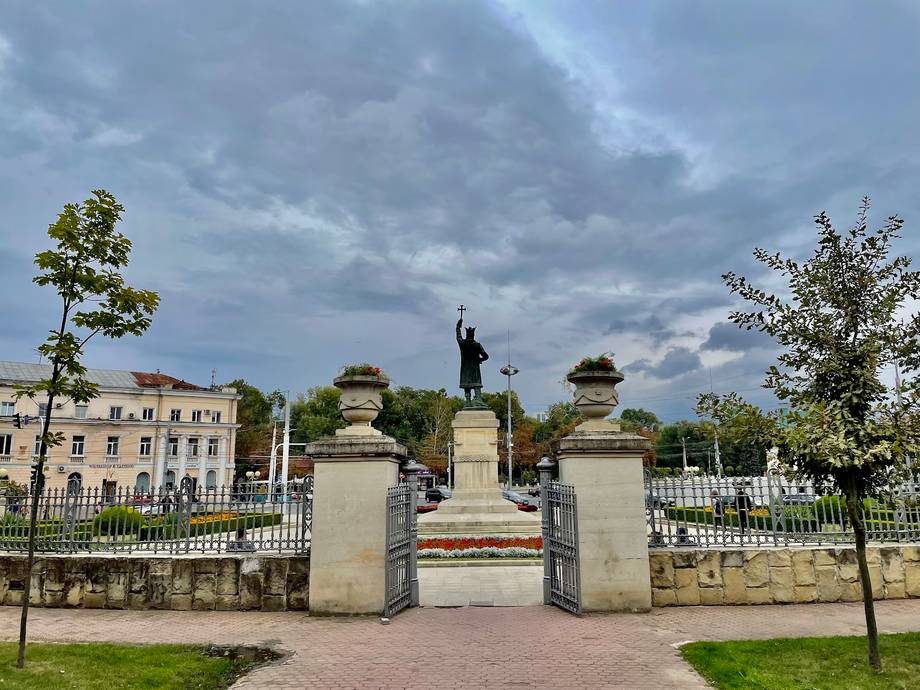 Monumentul Ștefan cel Mare și Sfânt - Monuments in Centru (photo 4)