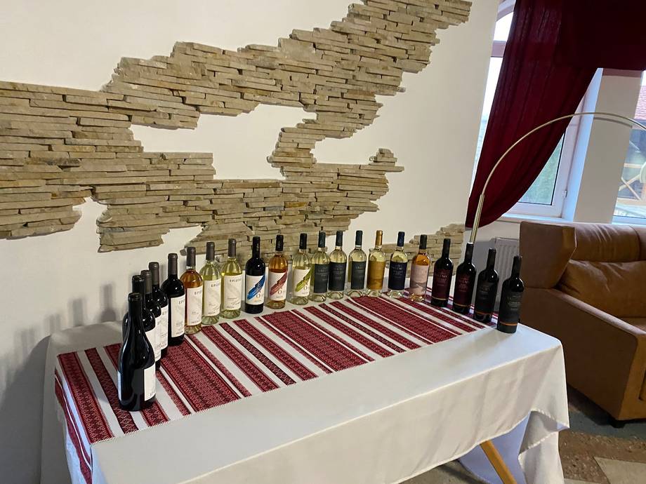 Vinăria Sălcuța - Premium wine estates in Sălcuța (photo 5)